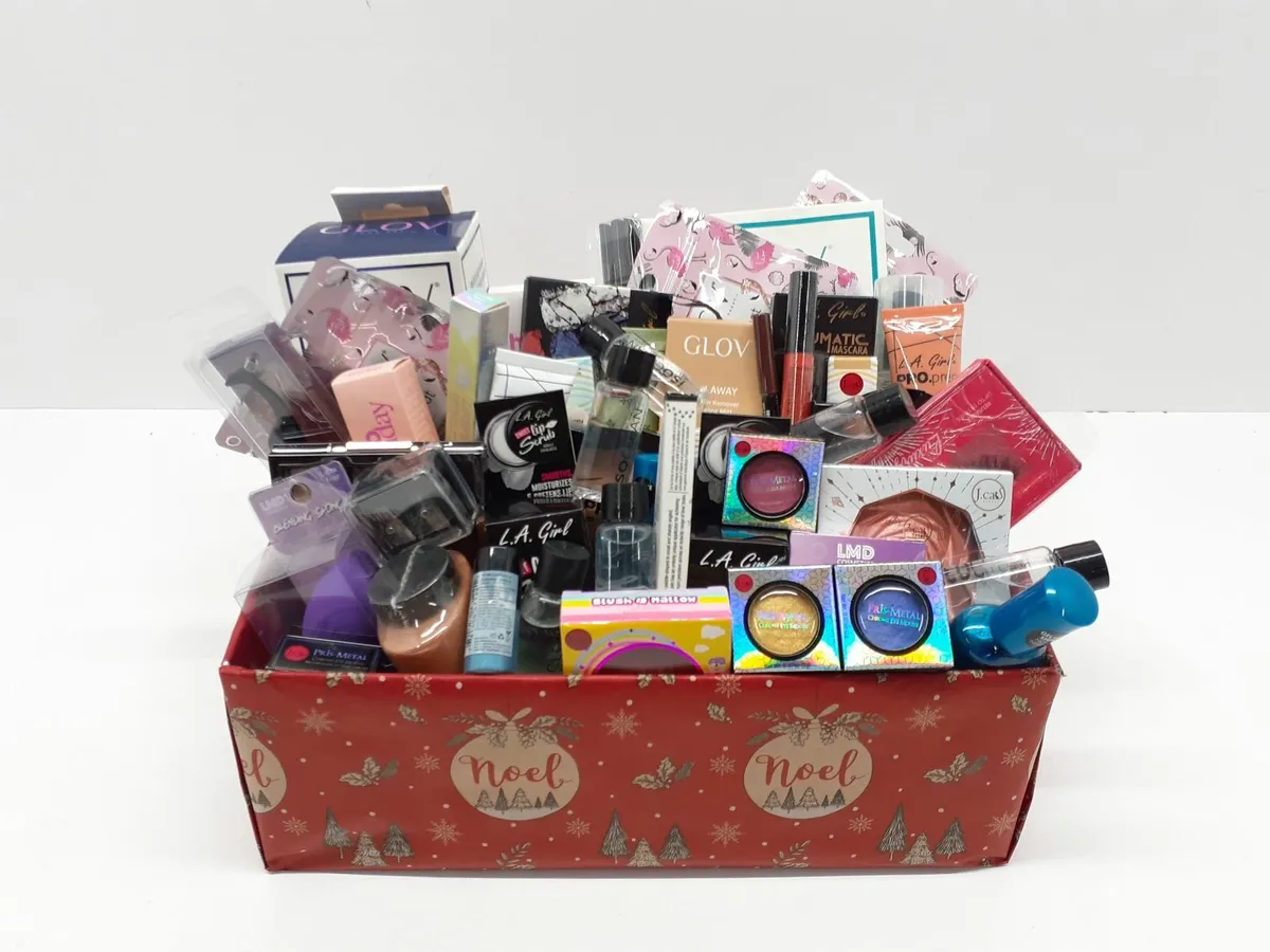 Online Auction Of A Goodie Box & More! - Image 1