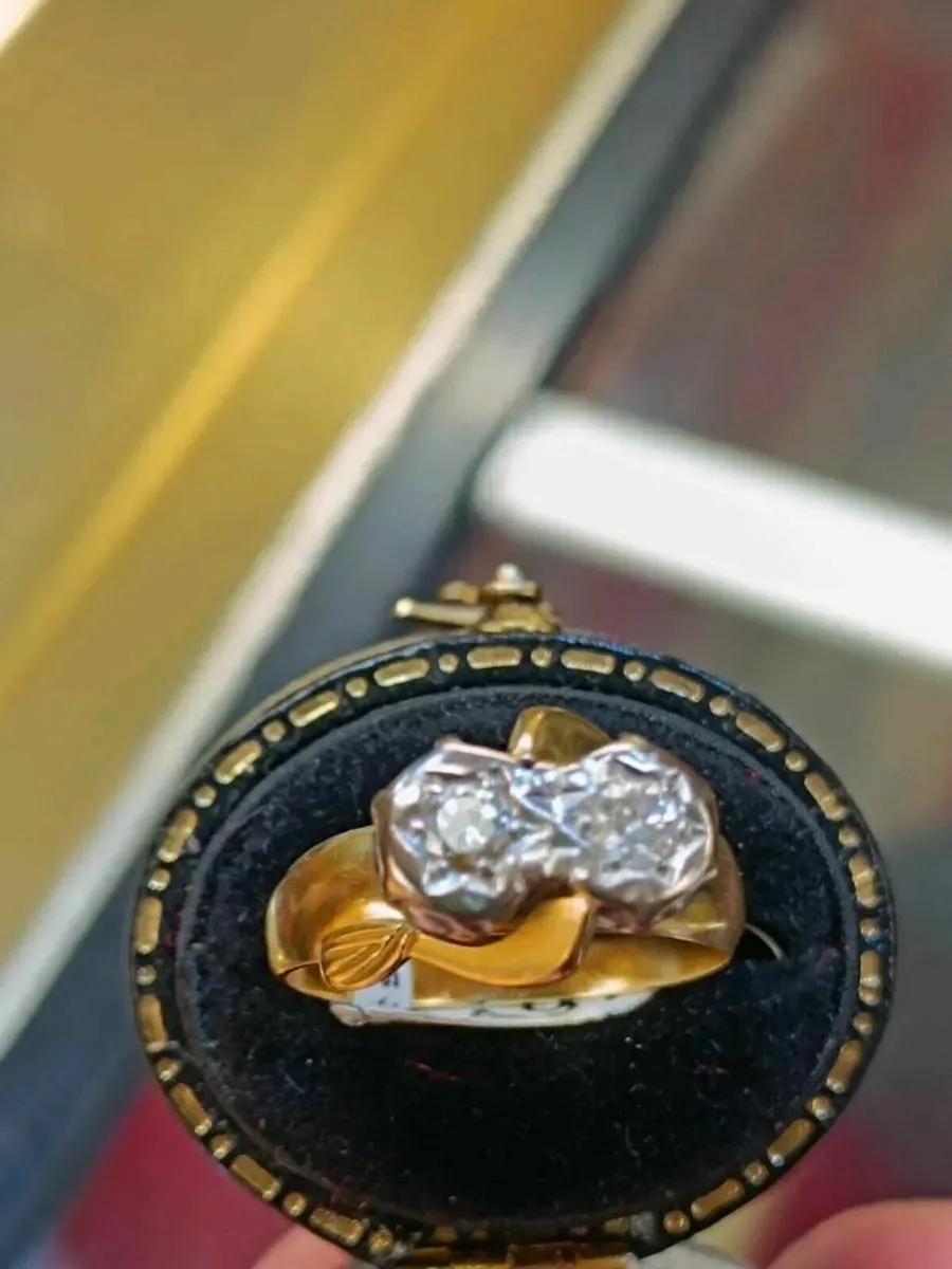 Vintage Diamond,18k Gold Toi et Moi Ring - Image 2