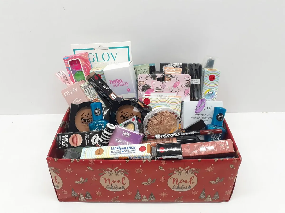 Online Auction Of A Goodie Box & More! - Image 1