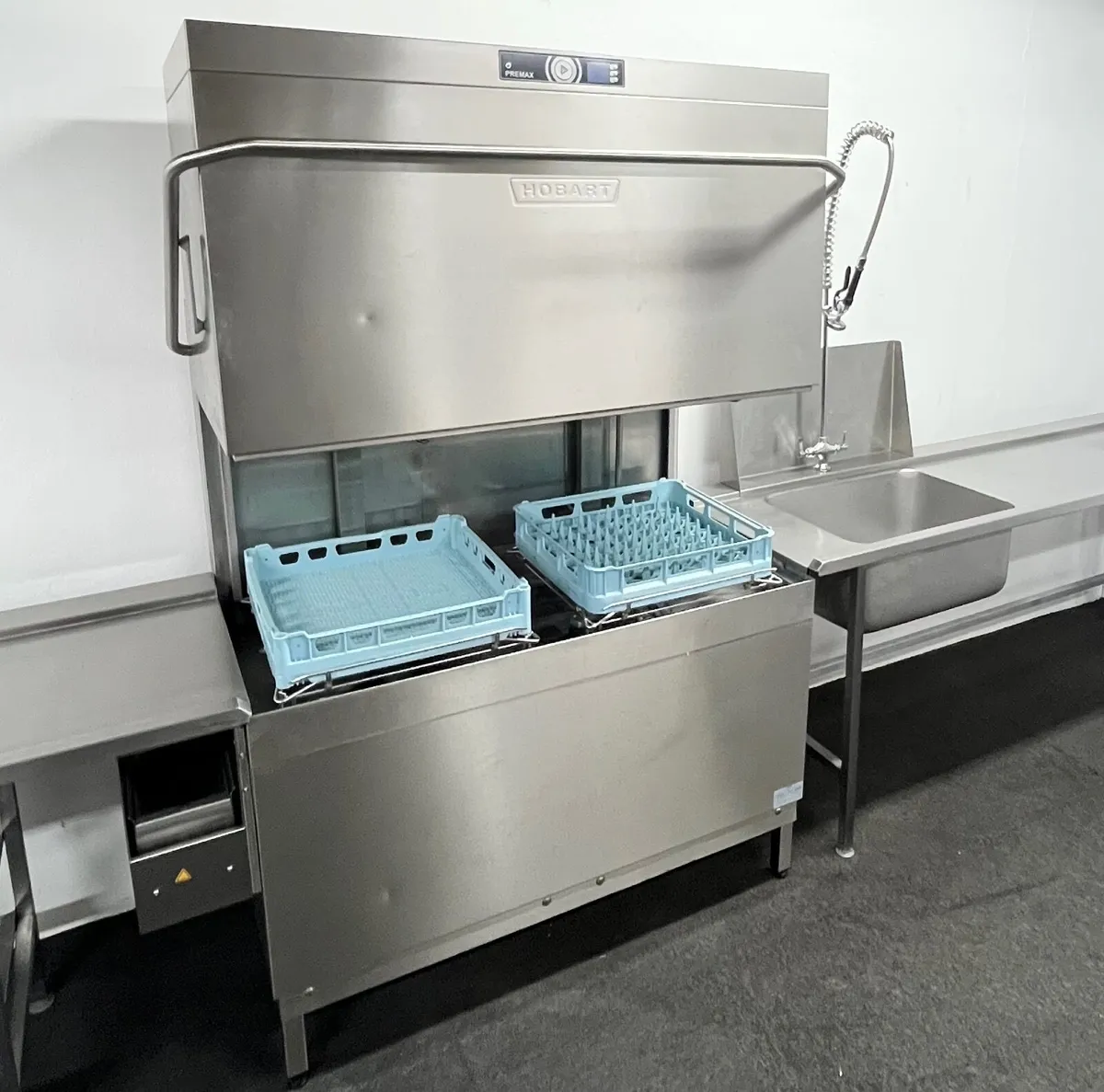 PROFIT NOW, BUY LATER! GET IT NOW! Used Hobart - Image 4