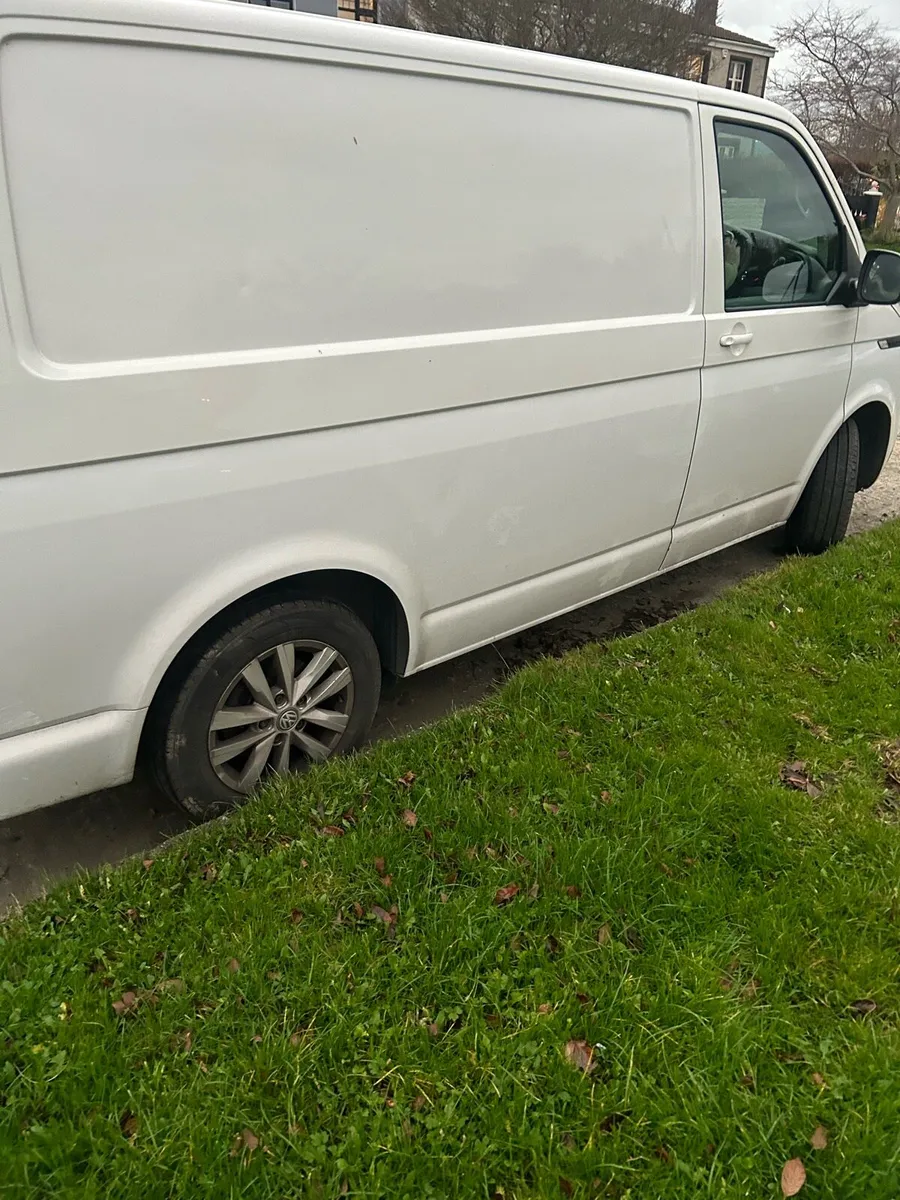 Volkswagen Transporter 2023 - Image 1