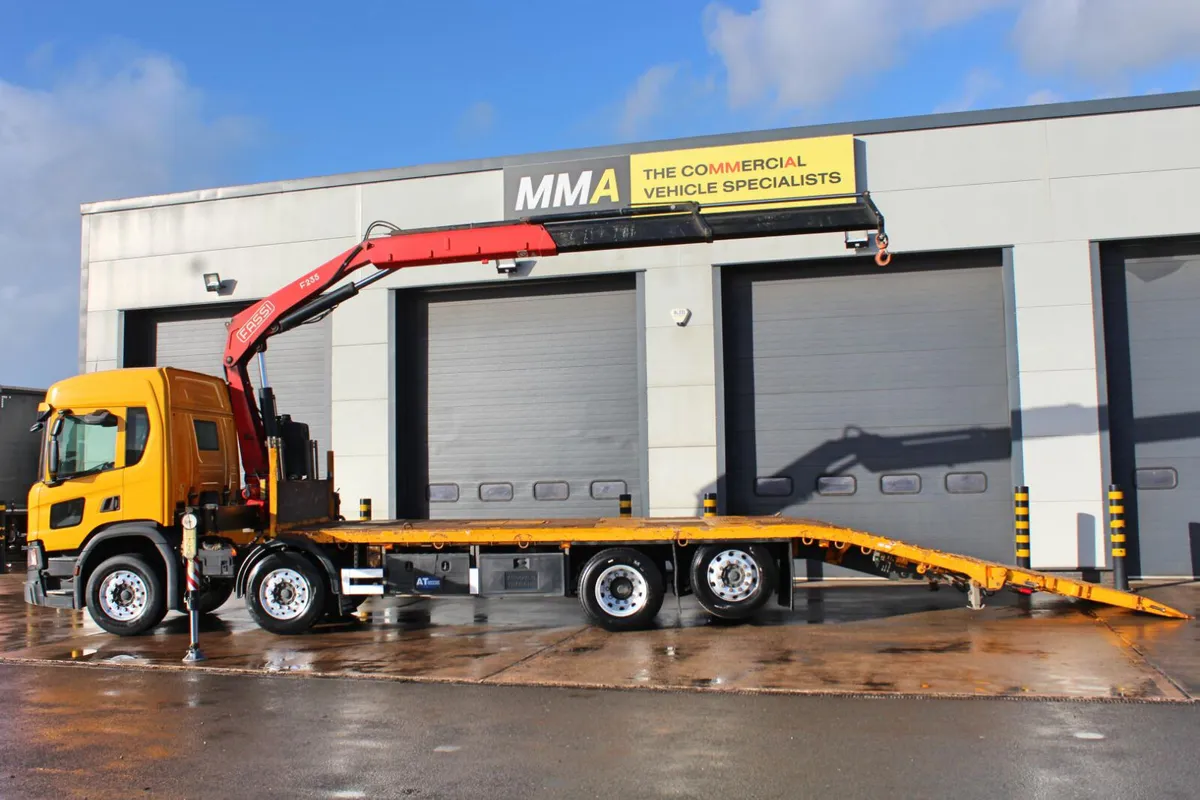 2019 (69) SCANIA BEAVERTAIL W/ CRANE (EURO 6) - Image 4