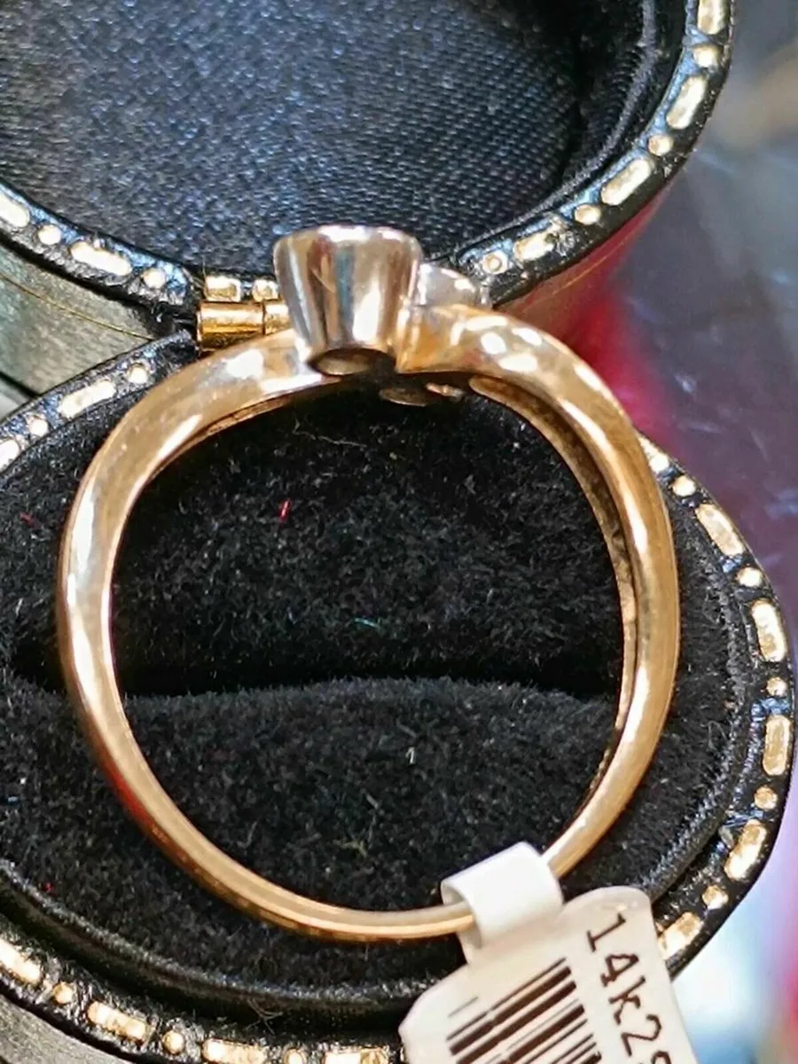 Vintage 14k Gold Diamond Toi et Moi Ring - Image 4