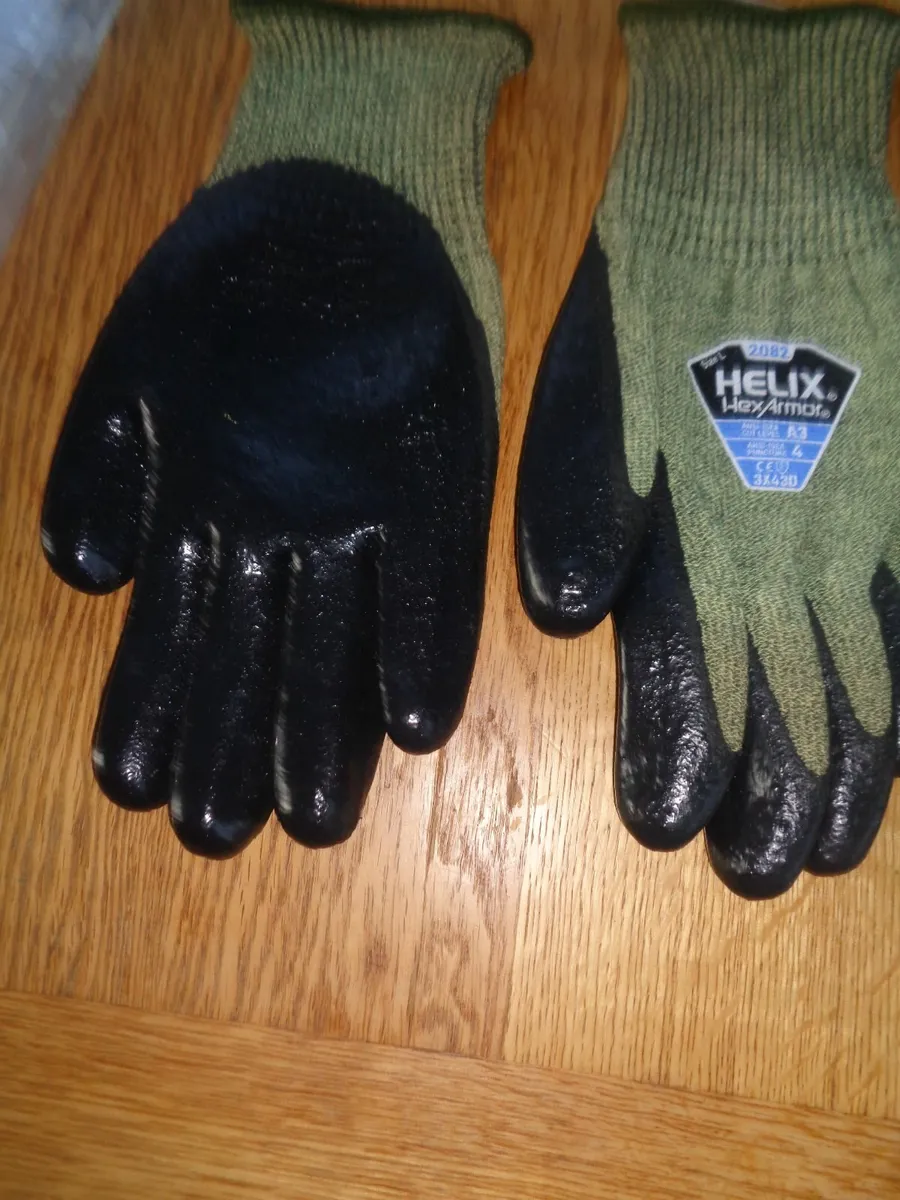 Helix Heat Resistant Work Gloves for Sale - Image 1