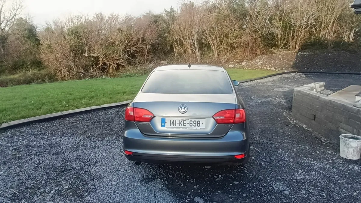 Volkswagen Jetta 2014 - Image 3