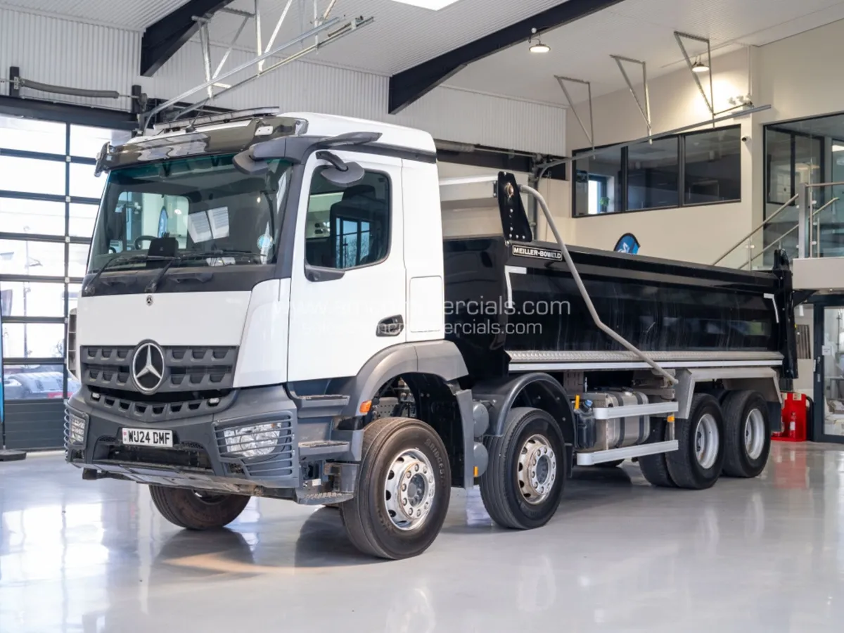 2024 (24) MERCEDES-BENZ AROCS 3240K TIPPER 8X4 32T - Image 3