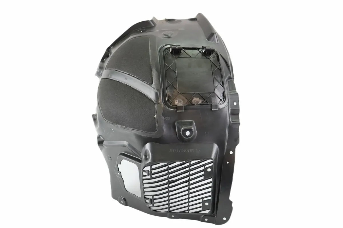 BMW 530 17-24 LH WING LINER