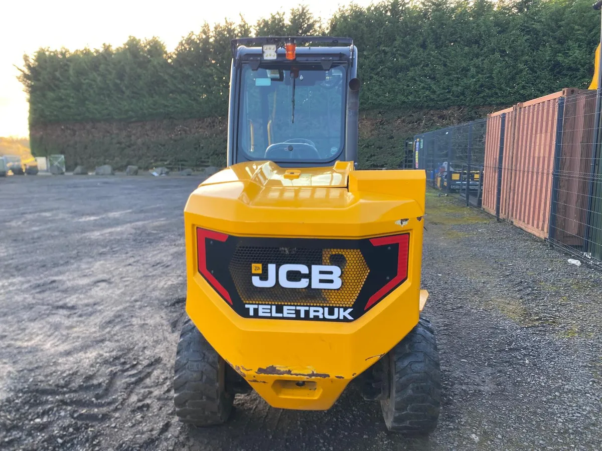 JCB TLT35-26D-4WD TELETRUK YEAR 2022 - Image 3