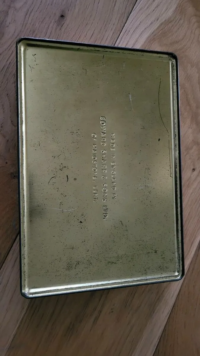 Vintage Coronation tin - Image 3