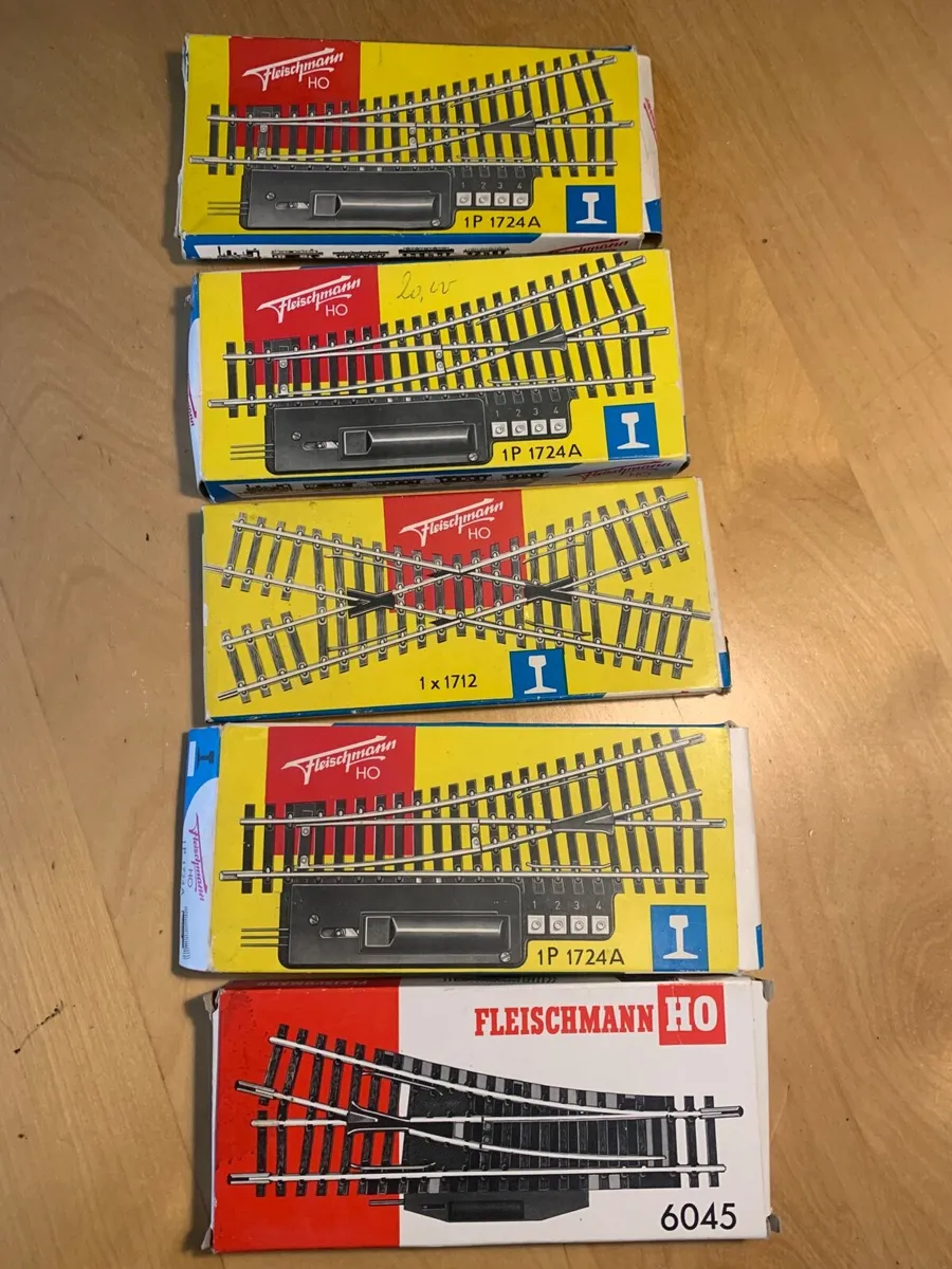 Model train HO, turnouts and switches - Image 4