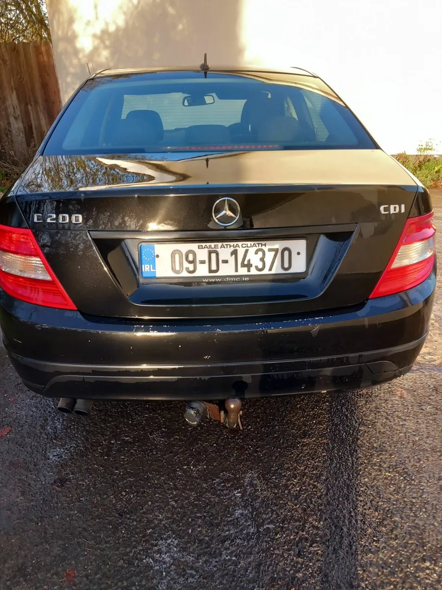 Mercedes-Benz C-Class 2009 - Image 4