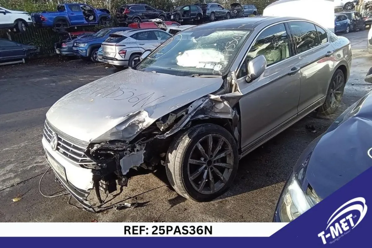 2017 VOLKSWAGEN PASSAT BREAKING FOR PARTS - Image 3