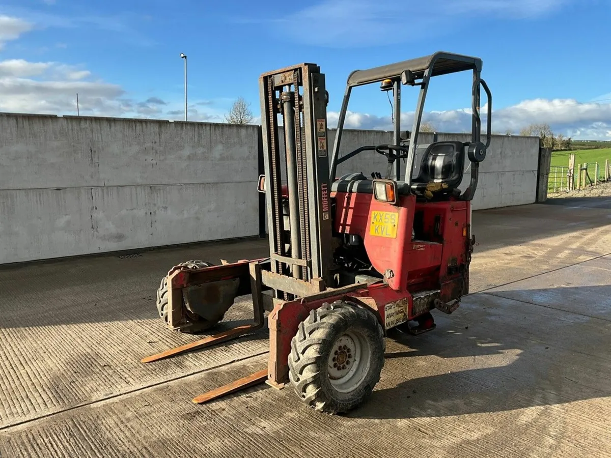 MOFFETT MOUNTY M8 25.3 2.5 TON DIESEL FORKLIFT - Image 1