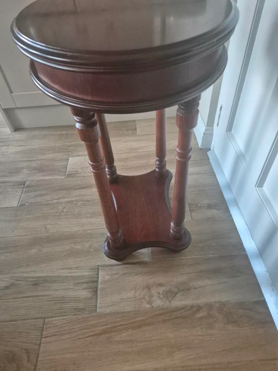 Maghony side table - Image 3