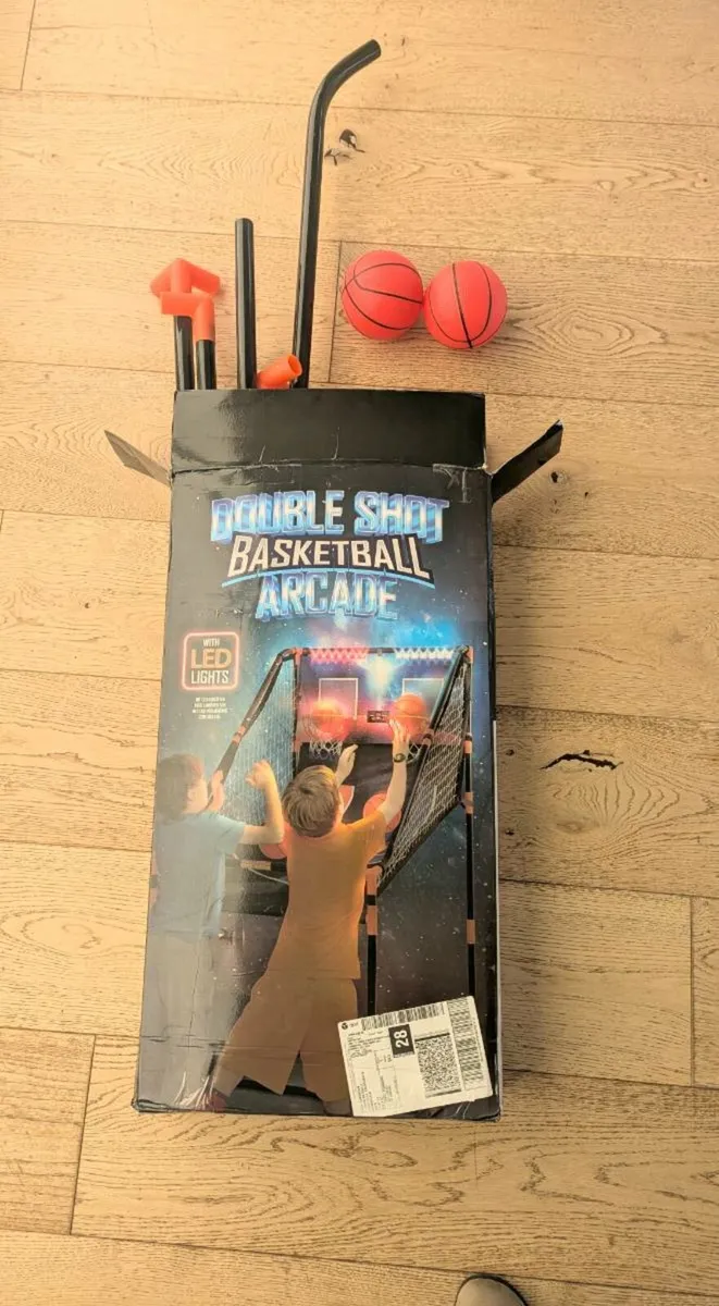 Double Shot Basketball Electronic Arcade Game - Image 2