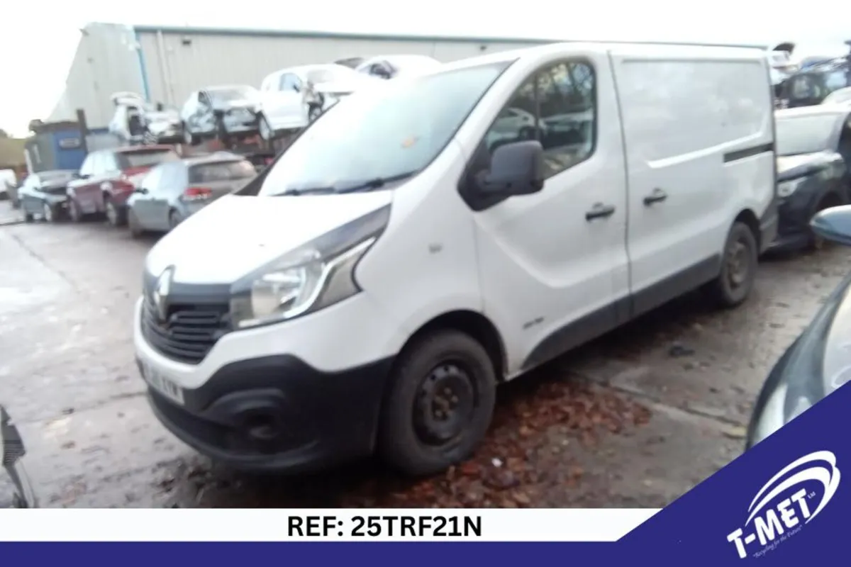 2016 RENAULT TRAFFIC BREAKING FOR PARTS - Image 3