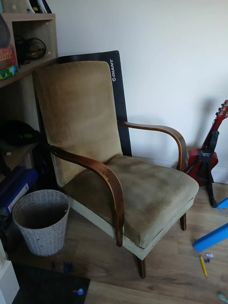 Vintage chair - Image 1