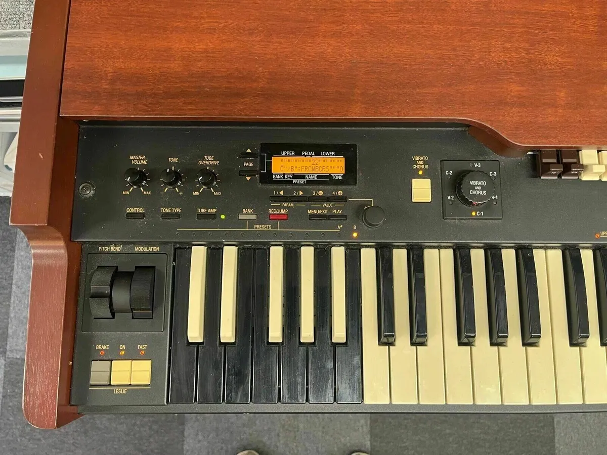 Hammond XK-3 Electric Organ - Image 3