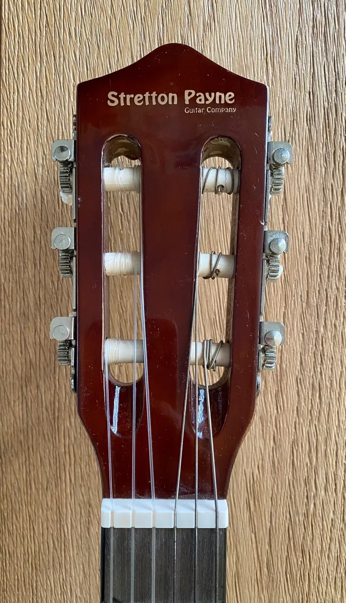 Left hand guitar 3/4 size - Image 4