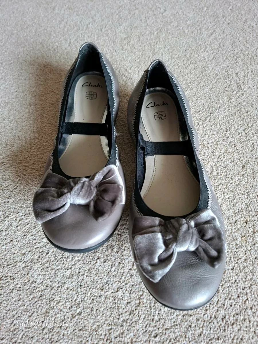 Clarks metallic grey pumps - Image 1