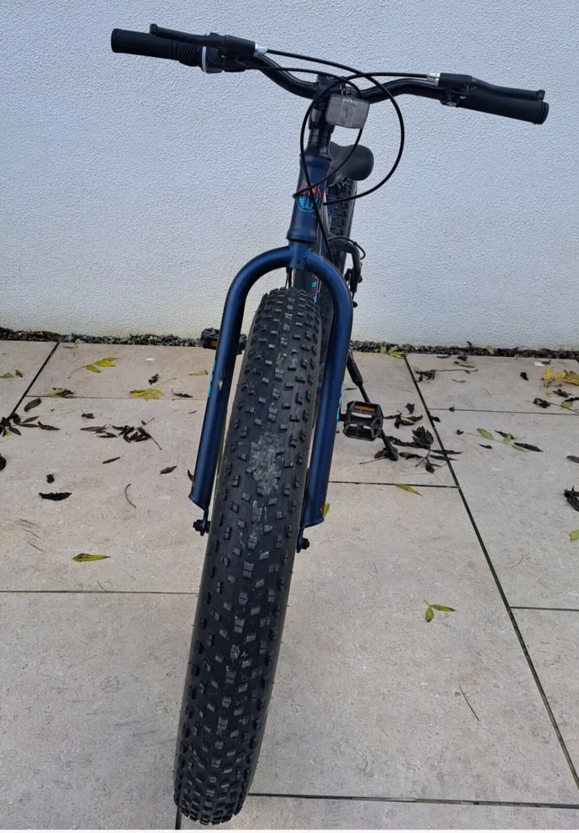 New Hiland 26" fat tyre  mountain  bike. - Image 3