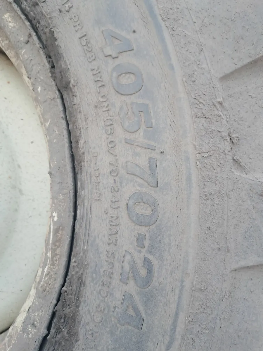 405/70/24 tyres - Image 1