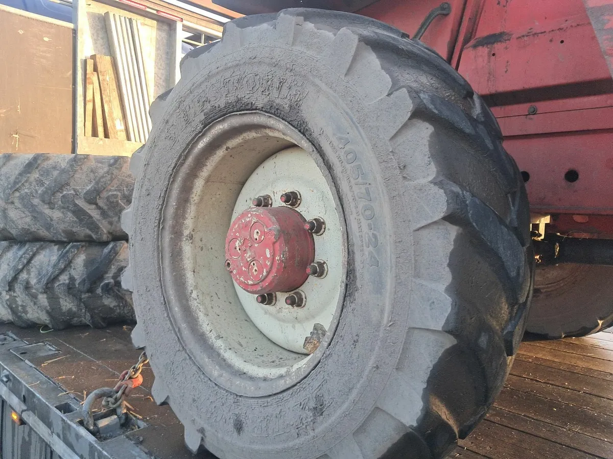 405/70/24 tyres - Image 2
