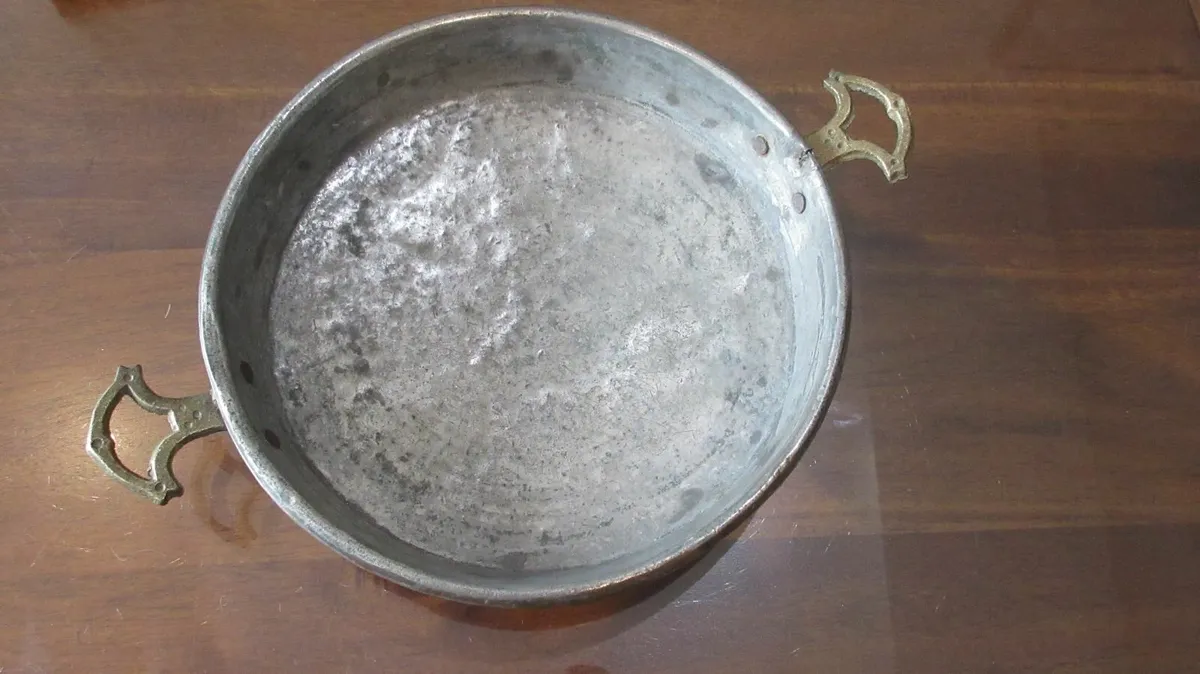 antique vintage Skillet COPPER PAN cottage pub bar - Image 4