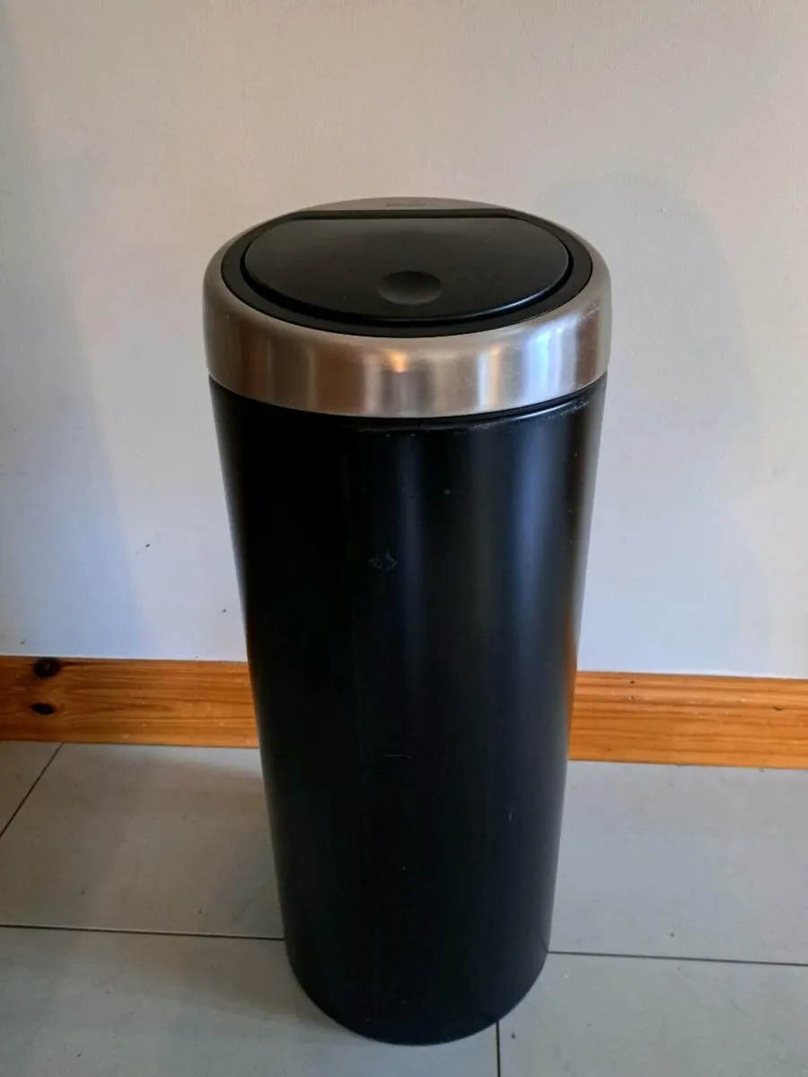Brabantia Bin 25-30 litre - Image 1