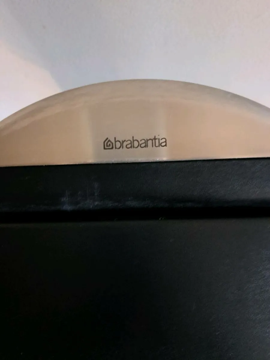 Brabantia Bin 25-30 litre - Image 4