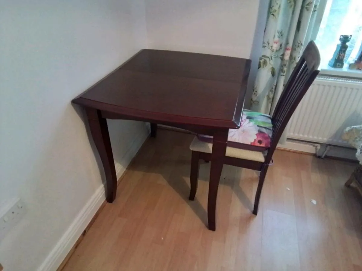 Mahogany table and chair - Image 2