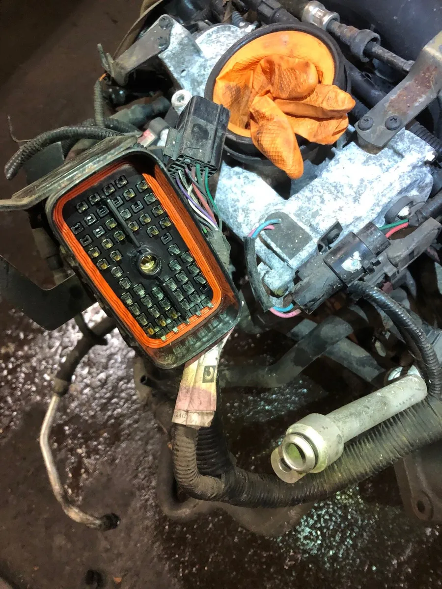 Jaguar XJ308 V8 3.2. Ford Duratec 2.0+IS200 engine - Image 2