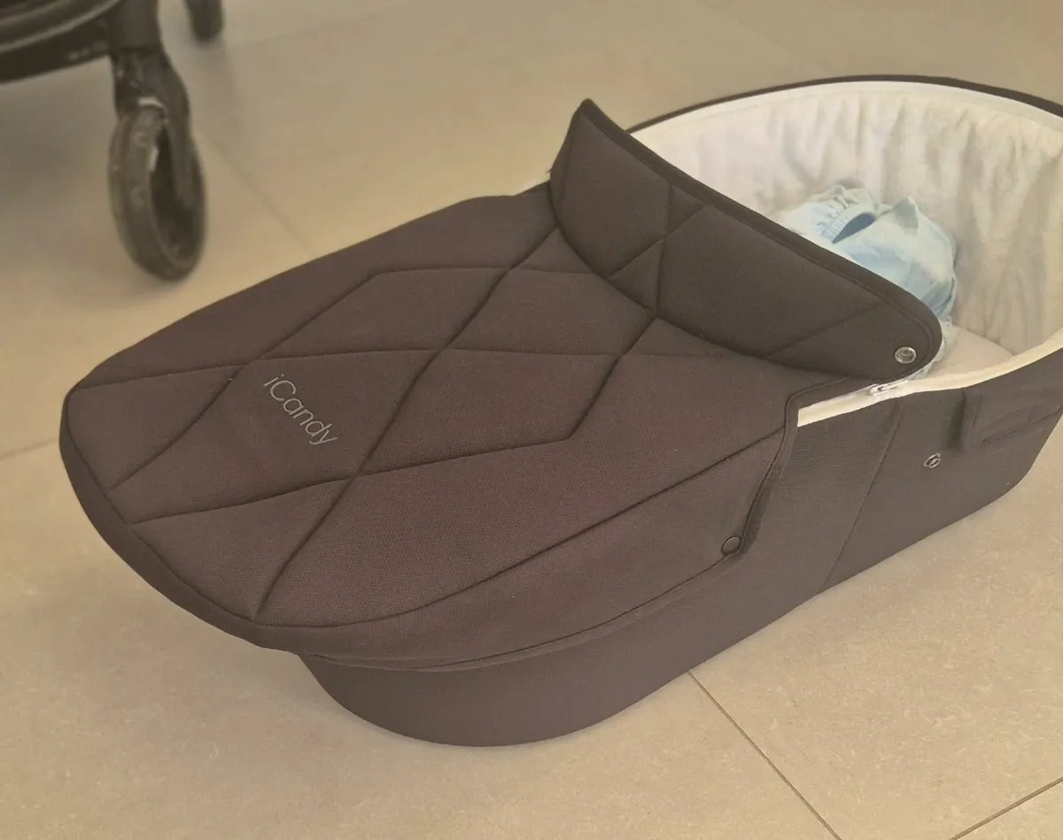 Icandy Orange pram and carrycot with accessories - Image 4