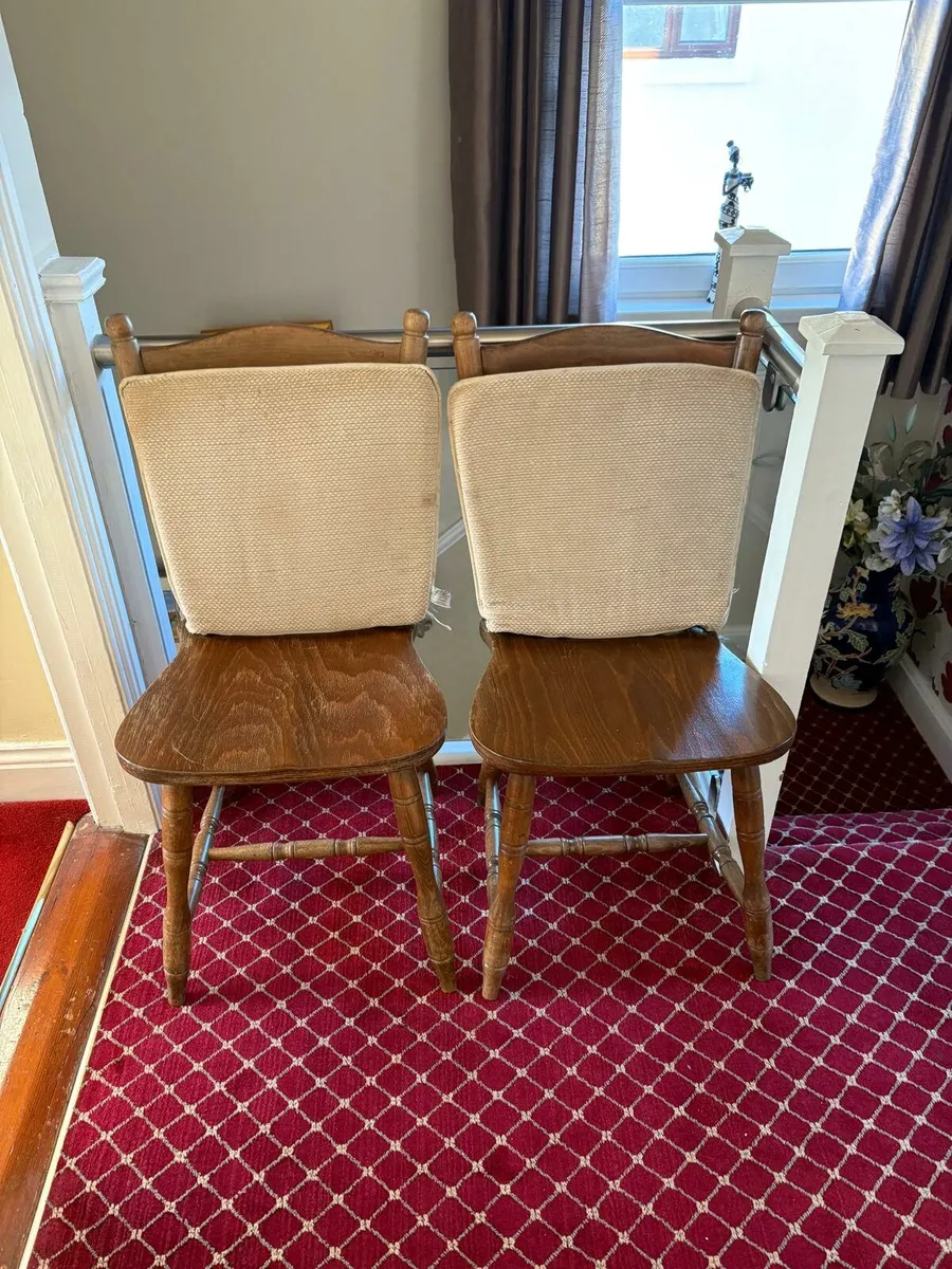 A set of 6 dining room chairs - Image 2