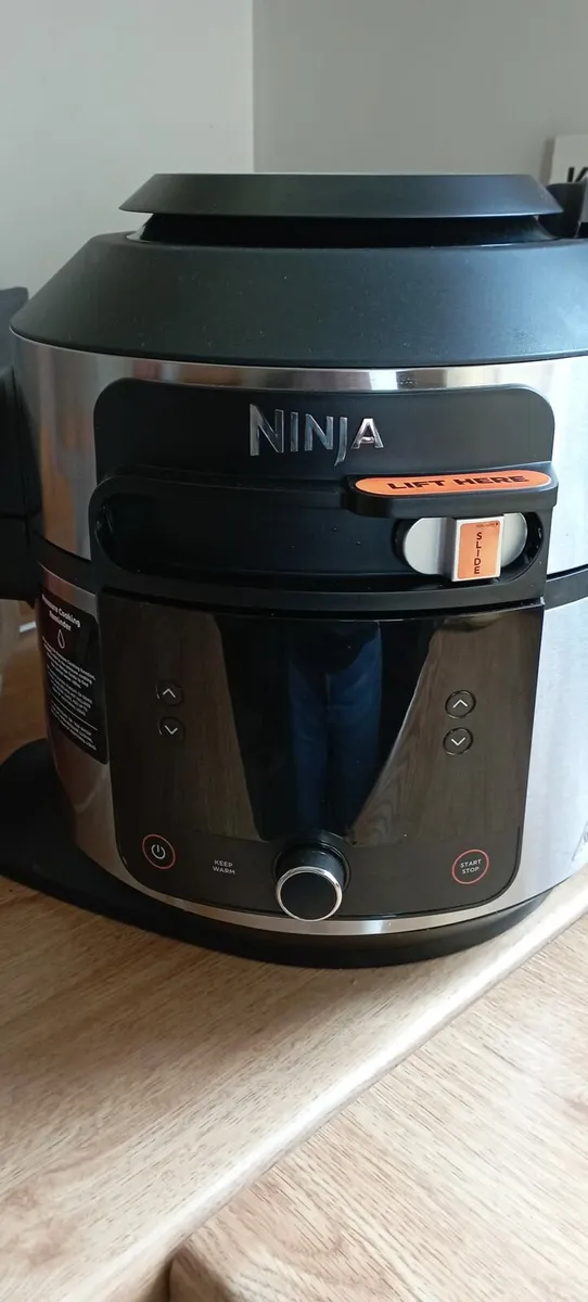 Ninja Foodi 11-in-1 Smartlid Multicooker - Image 1