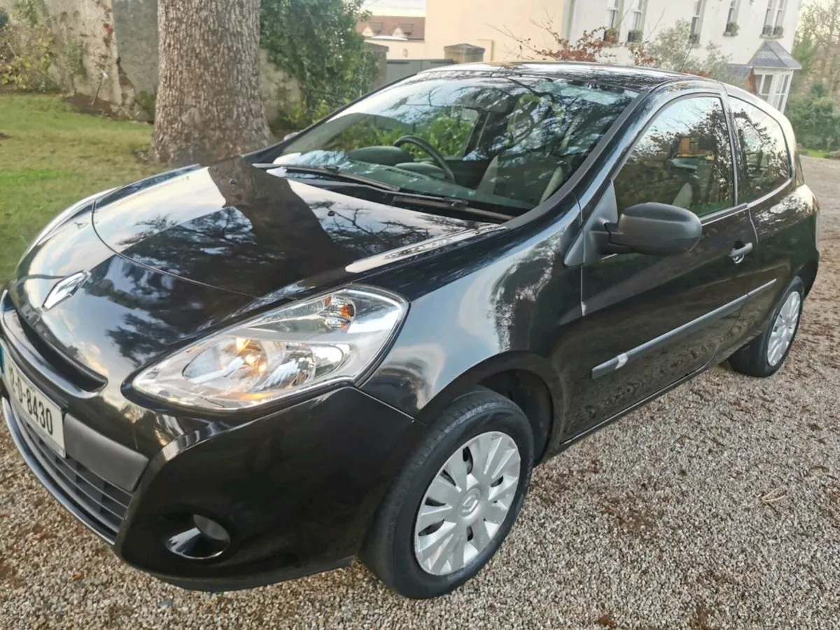 2012 Renault Clio 1.2L Petrol 3-Door Hatchback - Image 3