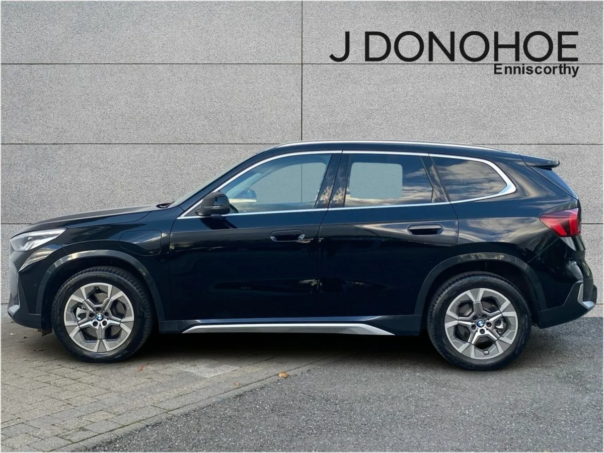 BMW X1 xDrive25e SUNROOF xLine - Image 4