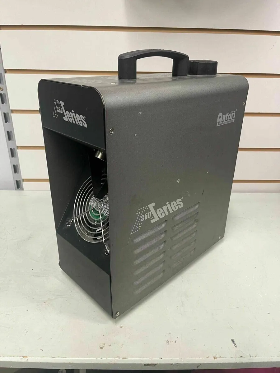 Antari Fog Machine - Image 1