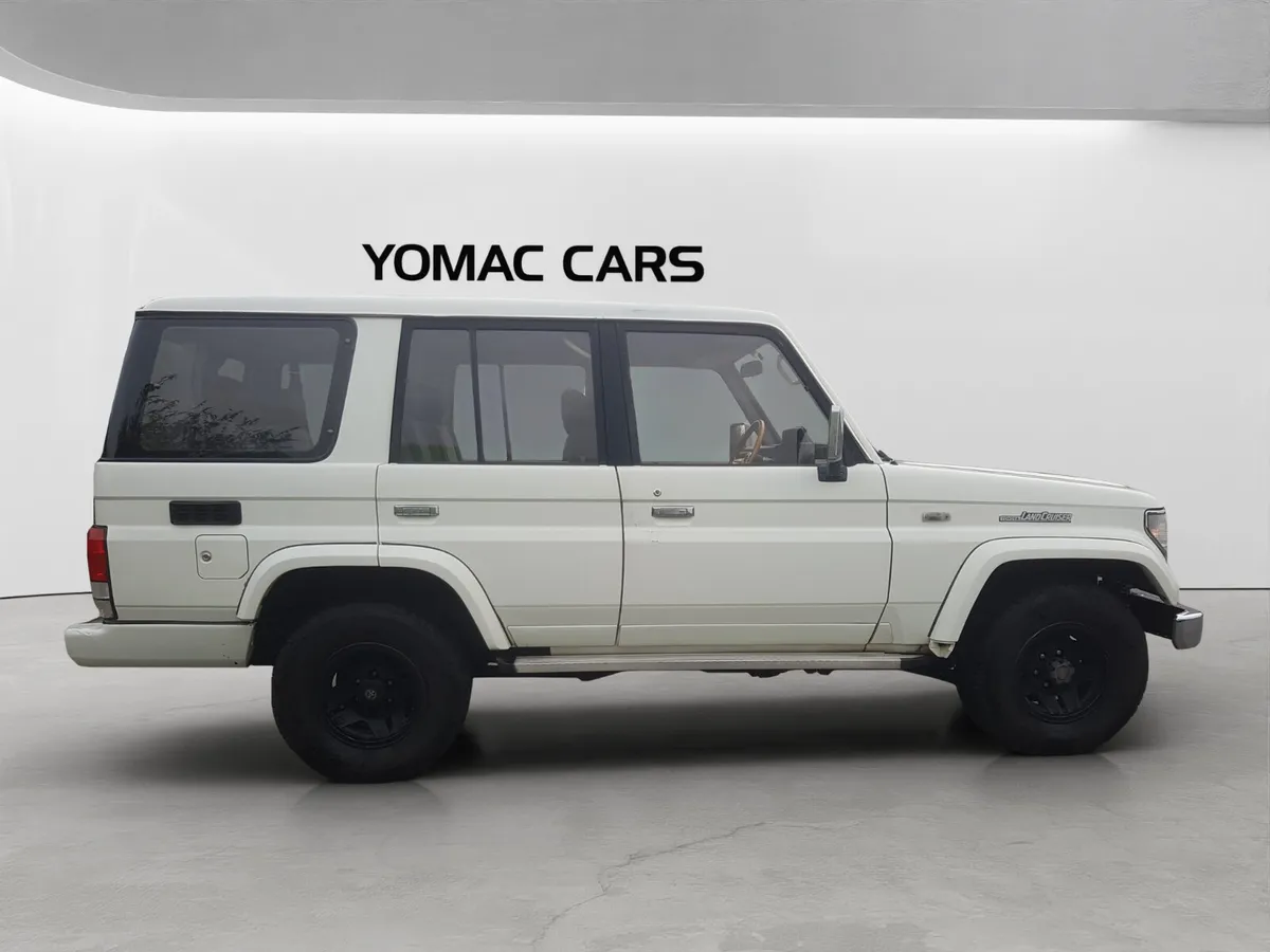 TOYOTA LANDCRUISER 1993 PRADO SX AWD - Image 3