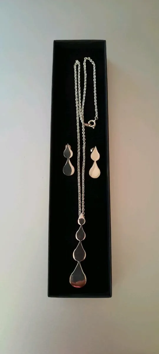 Newbridge silver Jewellery - Image 3