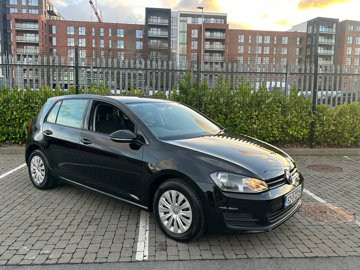 Volkswagen Golf 2015 1.2TSI MANUAL 70Kms - Image 1