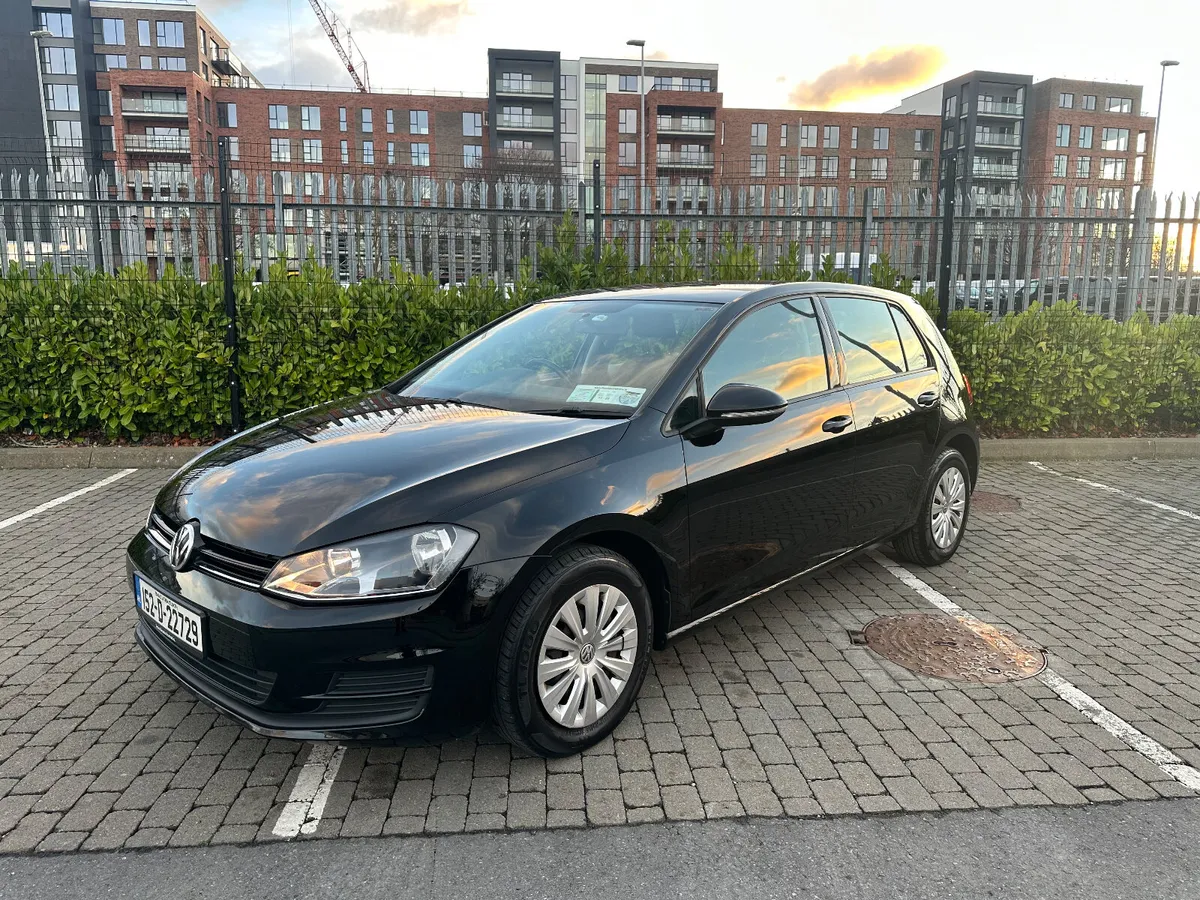 Volkswagen Golf 2015 1.2TSI MANUAL 70Kms - Image 2