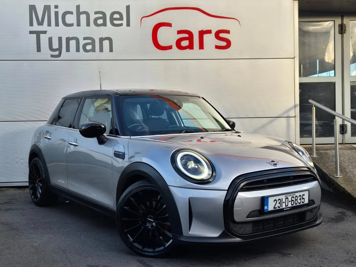 2023 Mini Cooper 1.5 Petrol Auto 5 Door 18" Alloys - Image 1