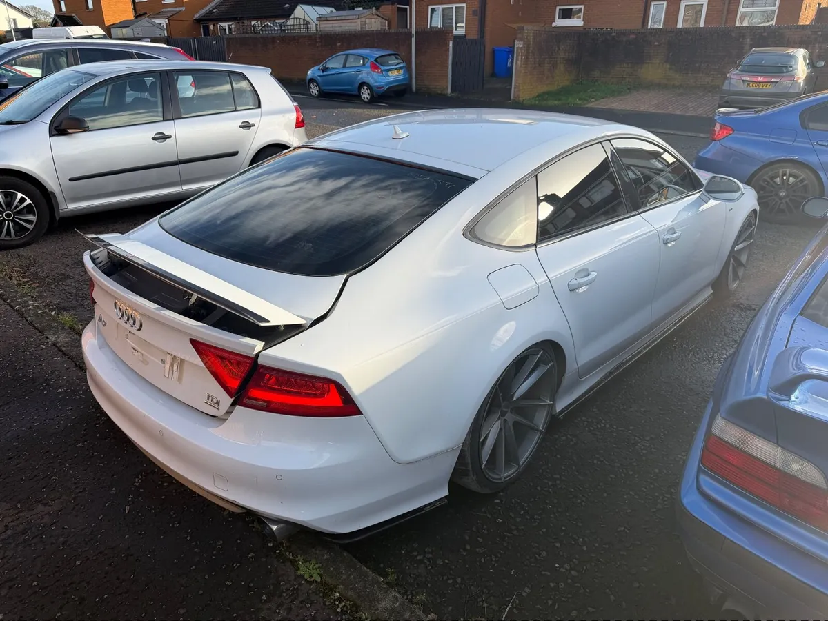 Audi a7 for parts salvage - Image 3