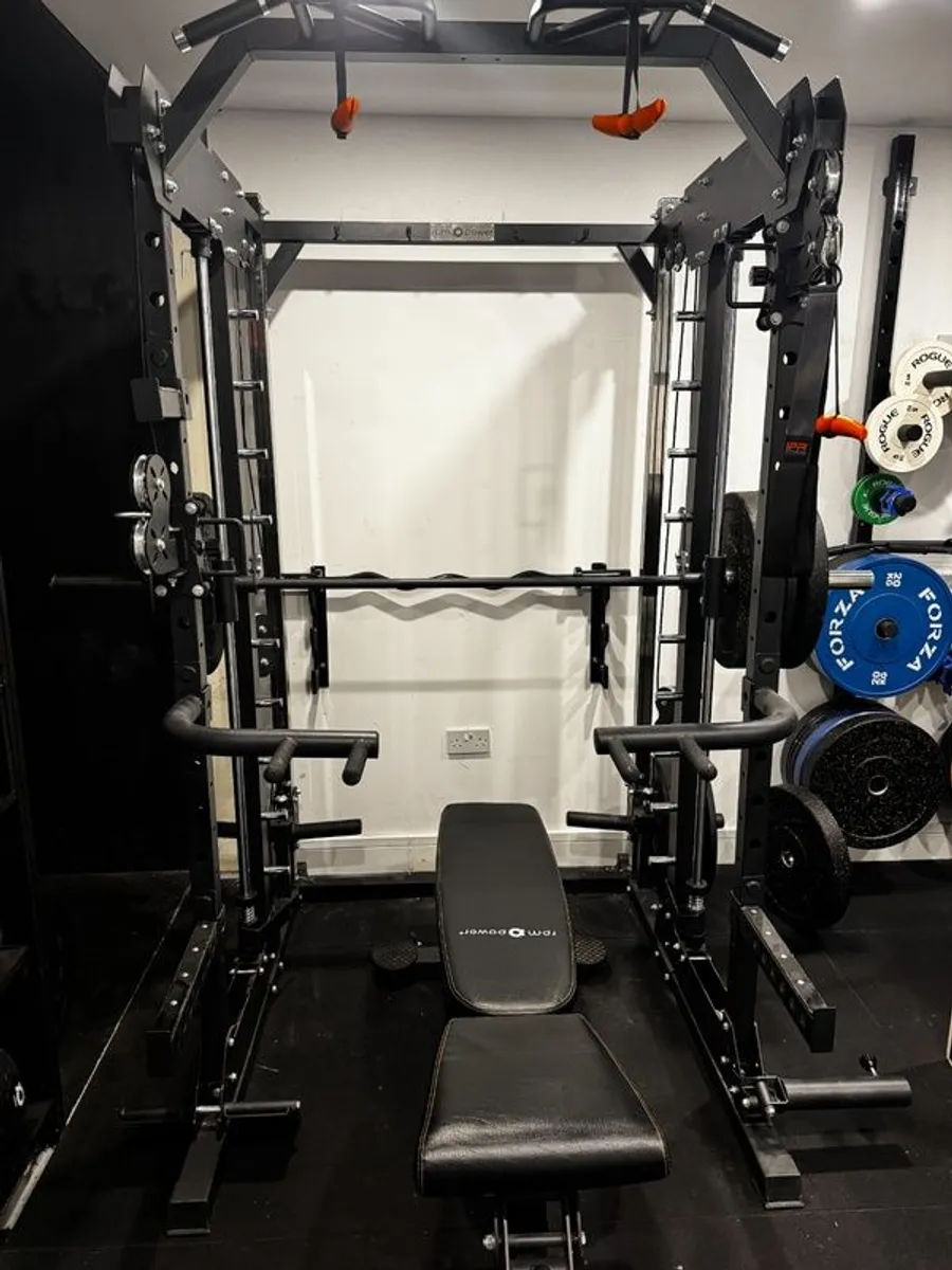 Multi Gym - Rack, 67.5 kg Plates/Bench/Attachments - Image 1