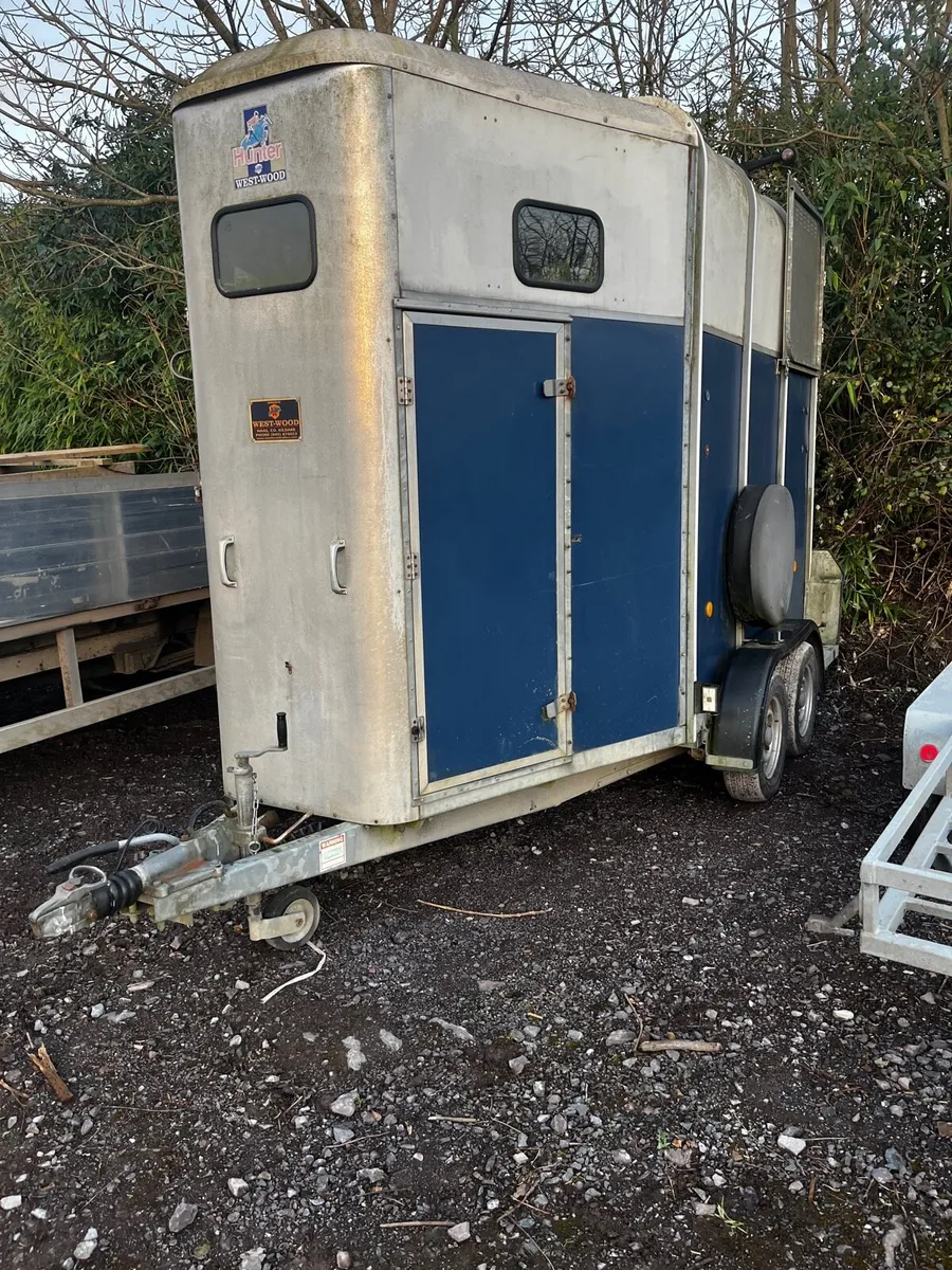 Westwood Double horsebox - Image 1