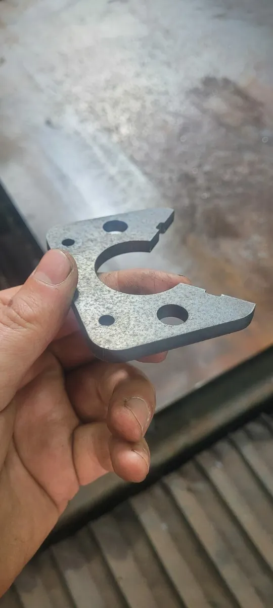 FEC 3kw fiber laser CNC - Image 2