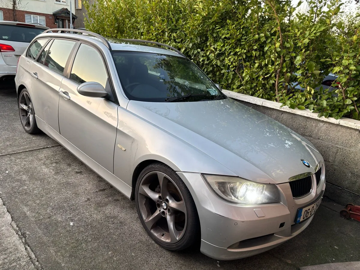 BMW 320D AUTOMATIC - Image 1