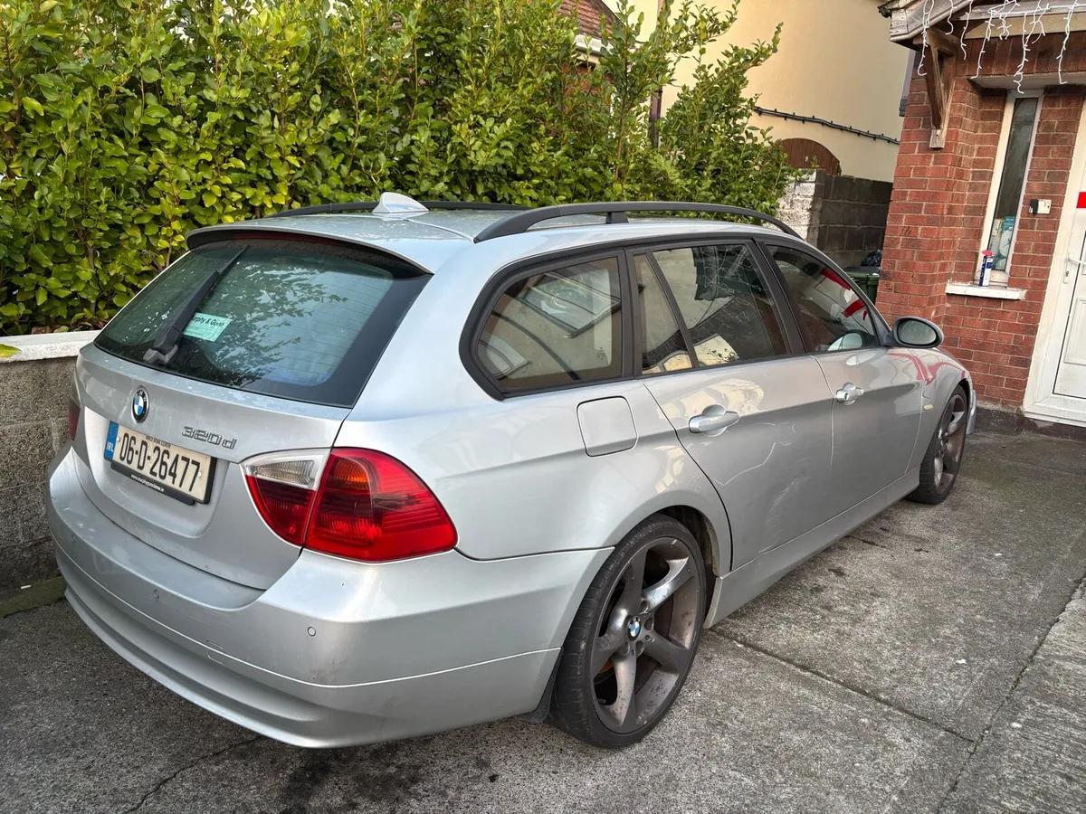 BMW 320D AUTOMATIC - Image 3