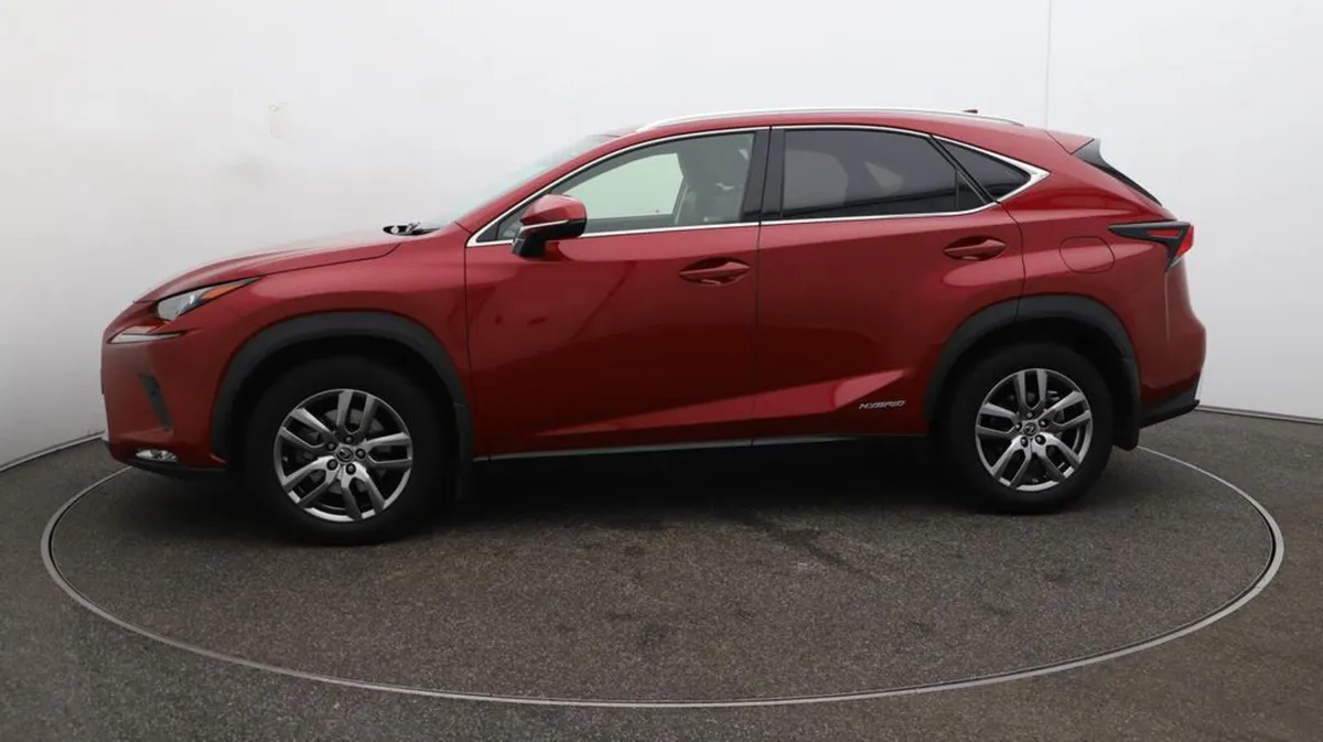 182 Lexus NX 300 H executive - Image 1